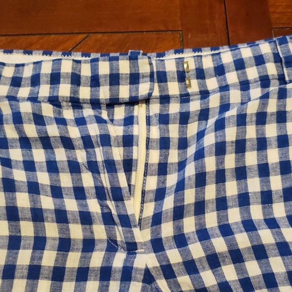 Shorts - Picture 4 of 8